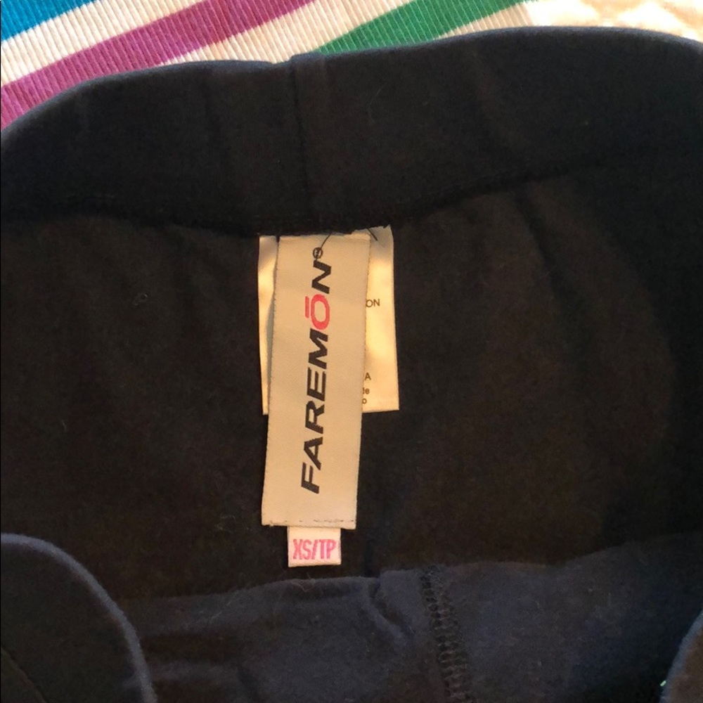 Faremon fitted workout shorts - Picture 2 of 4